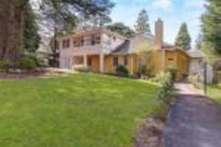 Woodford of Leura Bed  Breakfast - Kempsey Accommodation